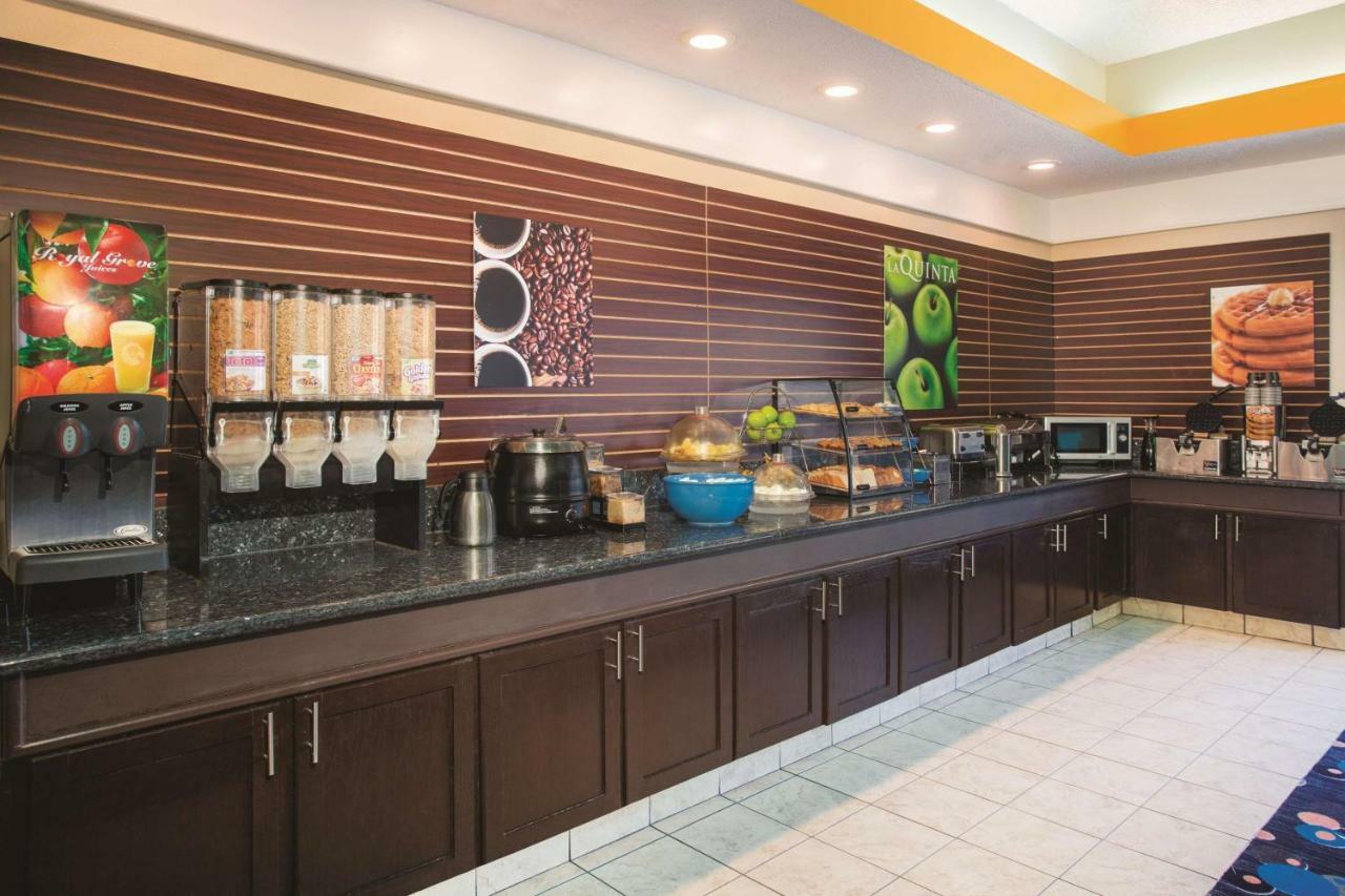 Hotel La Quinta By Wyndham Kingsland/Kings Bay Naval B Extérieur photo